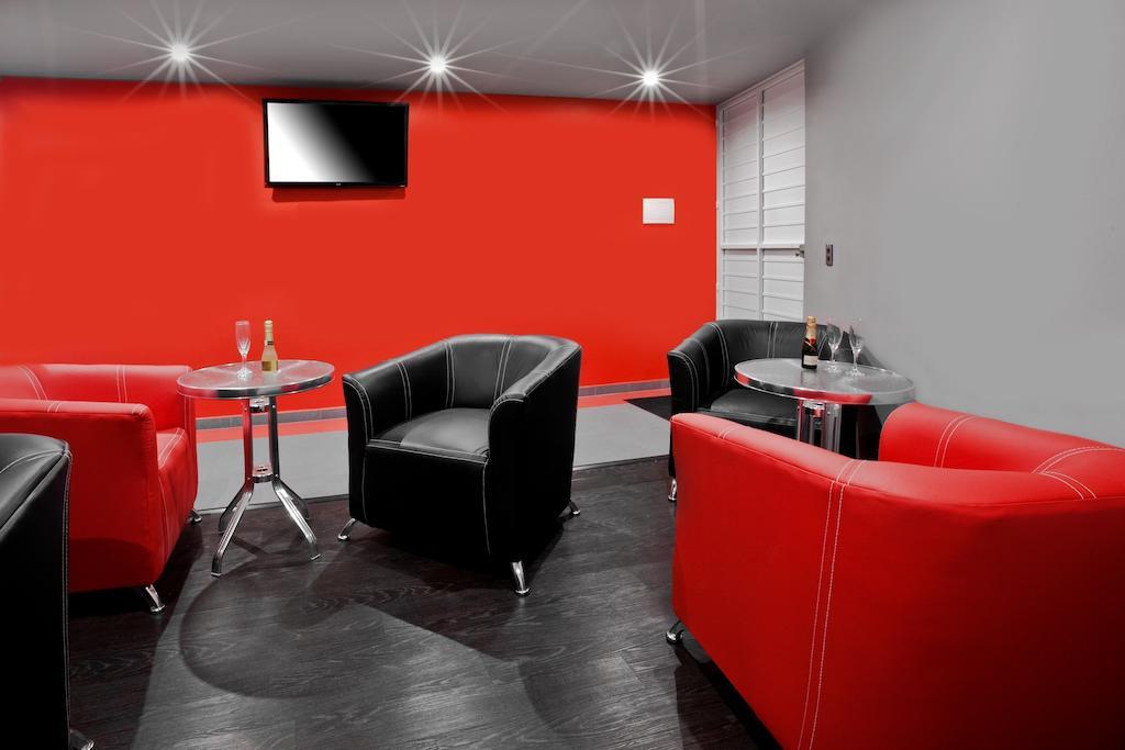 Eurosuites Oceania - Adults Only Мехико Номер фото