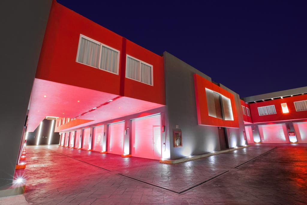 Eurosuites Oceania - Adults Only Мехико Экстерьер фото